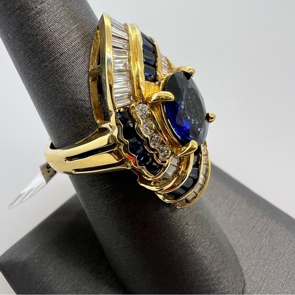 14k Yellow Gold Diamond & Sapphire Ring - Picture 7 of 8